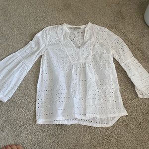 Ann Taylor loft white 3 quarters top size xs